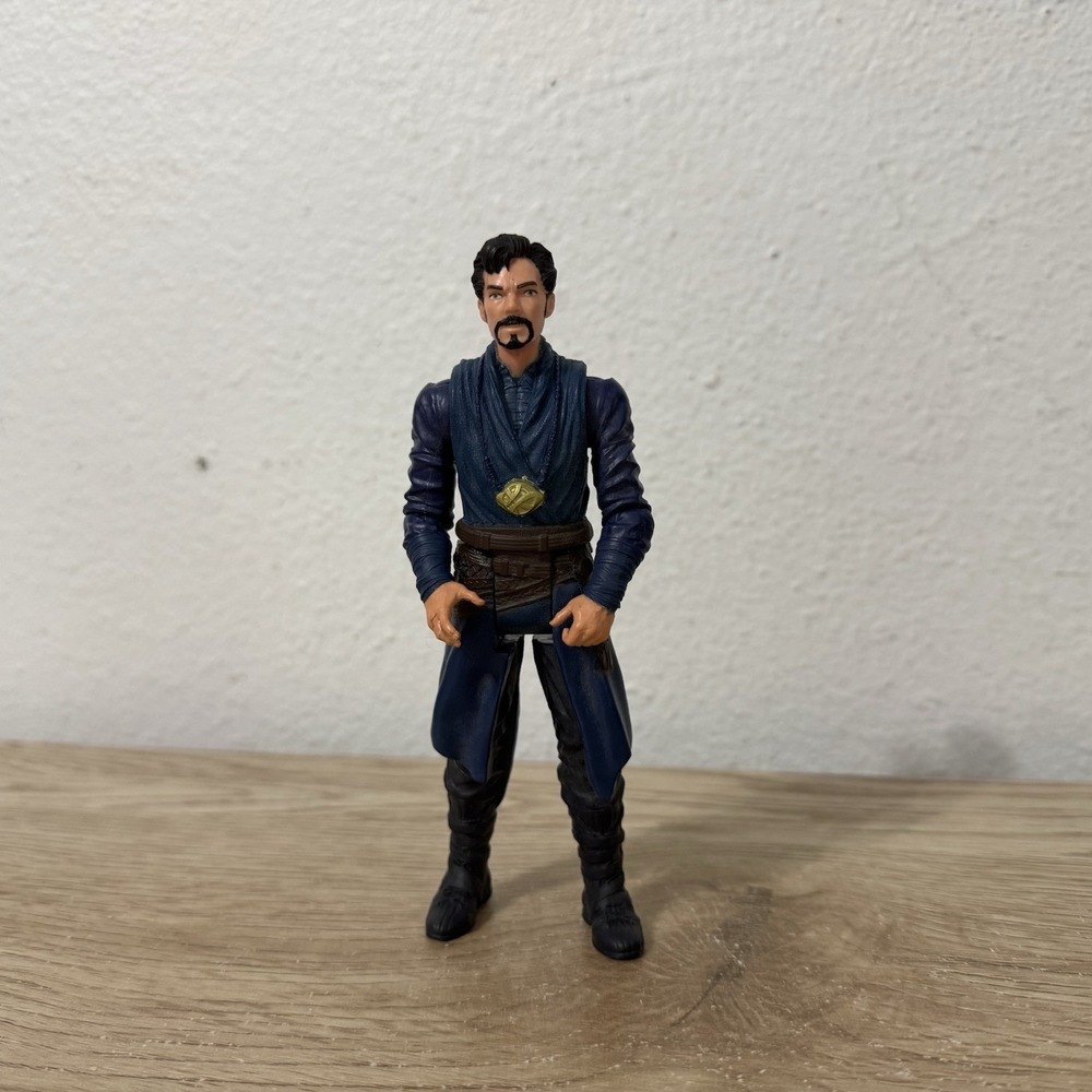 Marvel Legends Studios Infinity War Doctor Strange‎ Figure 2018 No Cape